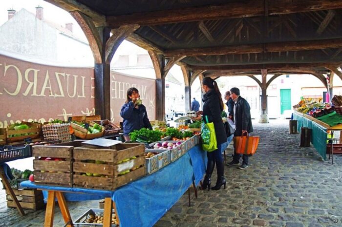 Market Luzarches 1