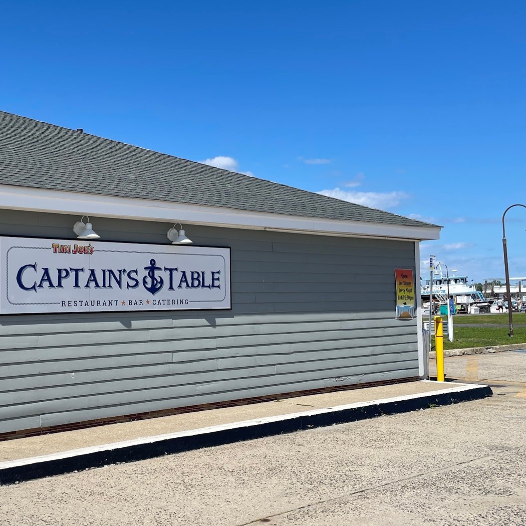 Captain's Table Restaurant 2