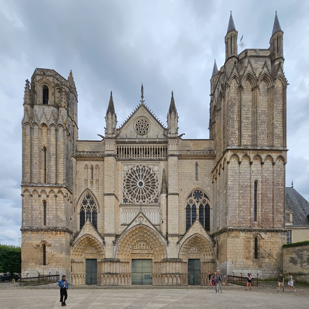 Cathédrale Saint-Pierre de Poitiers 2
