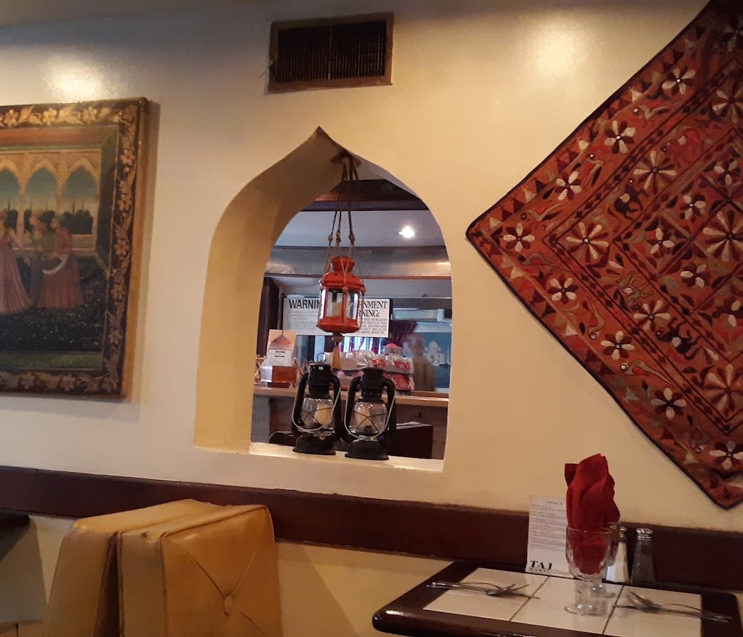 Taj Restaurant 3