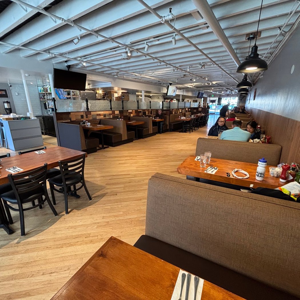 Holder's Country Inn - Los Altos 2