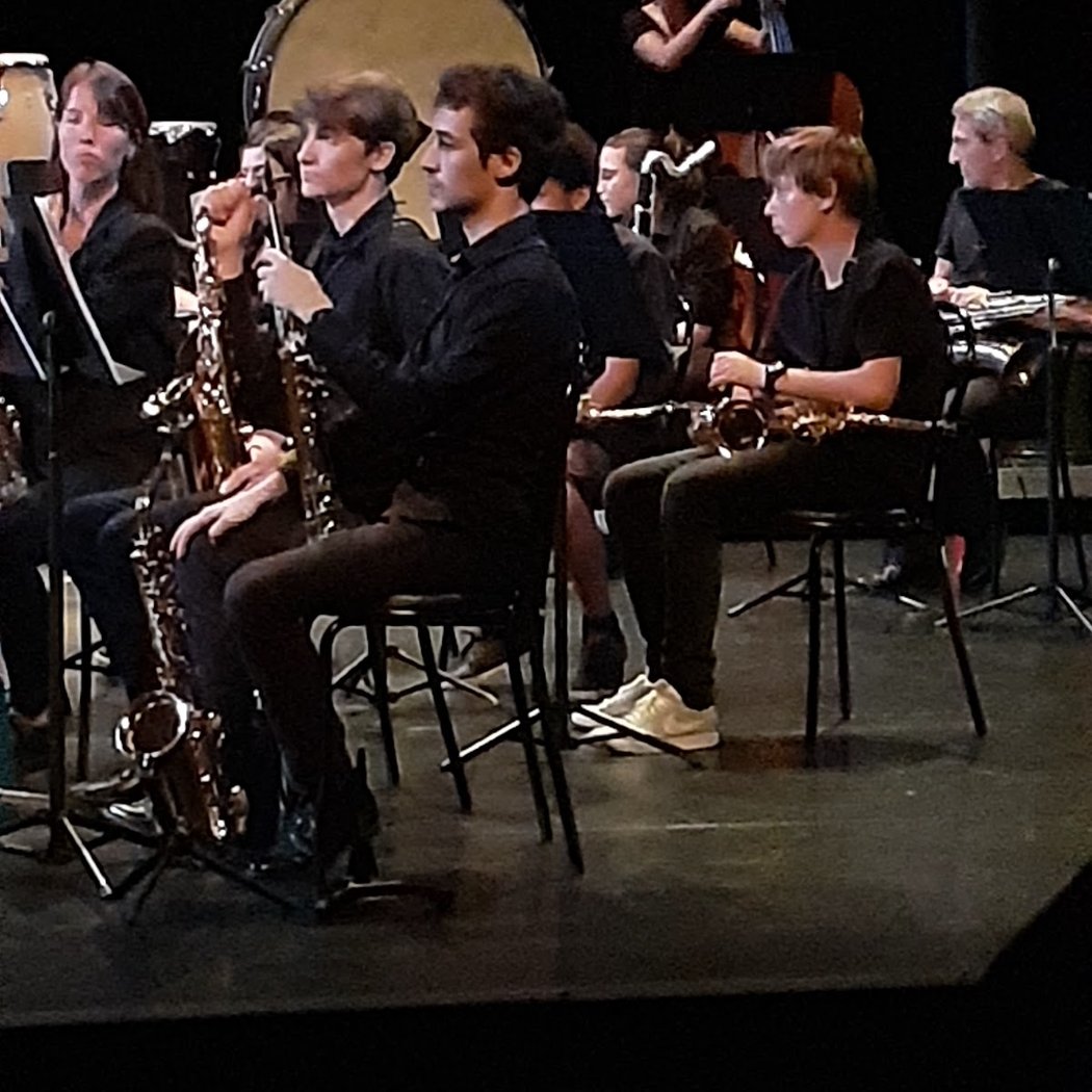 La Chica et El Duende Orchestra 3