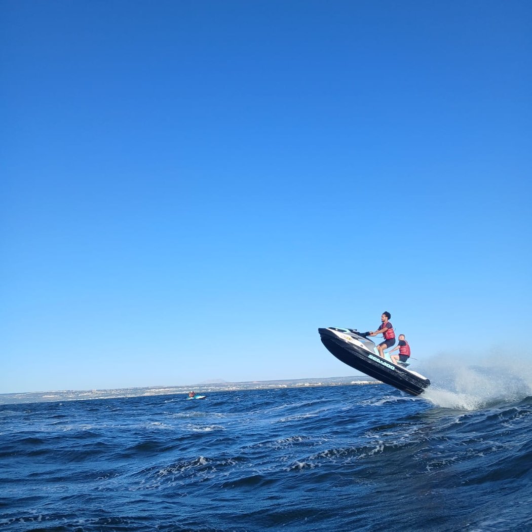 SOJET 13 : LOCATION JET SKI - PARACHUTE ASCENSIONNEL 4
