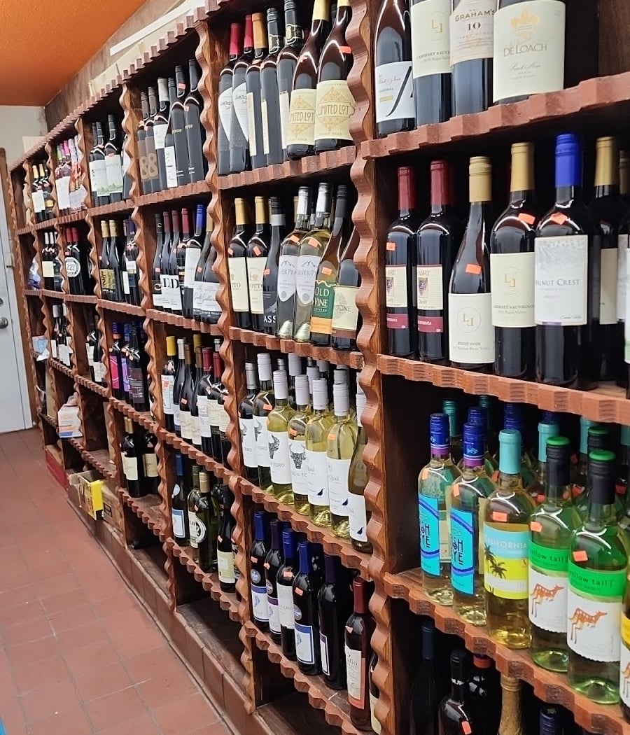 DJ Market Liquors 1