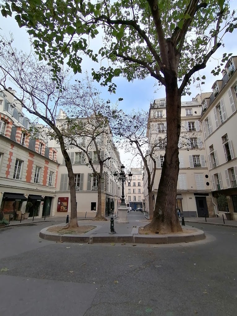 Wander through Rue de Buci Artistic Landmarks 3