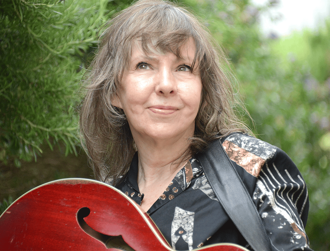 Amy Rigby Reading, playing, signing and singing for her new memoir: Girl to Country 1