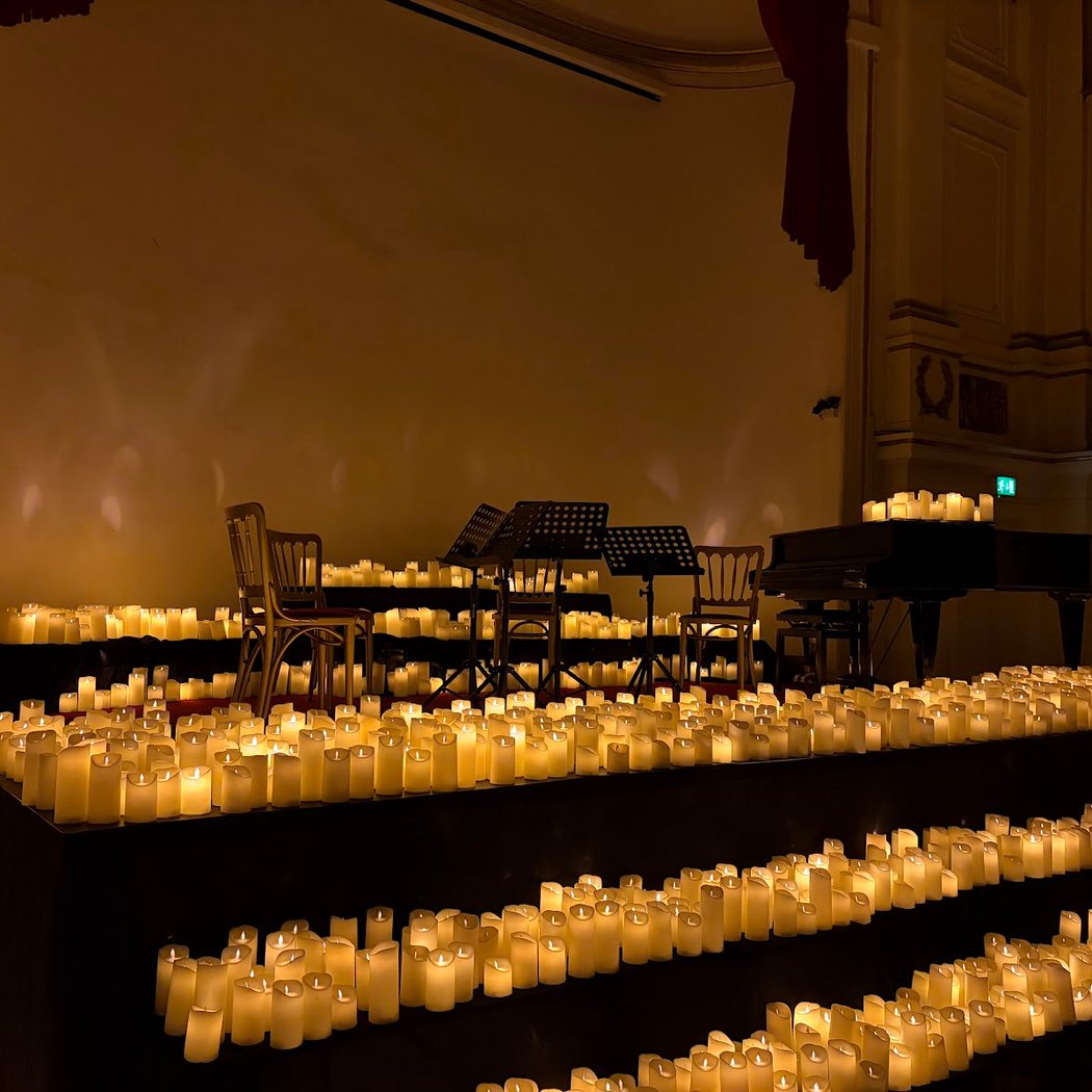 Candlelight: Tribute to Adele 3