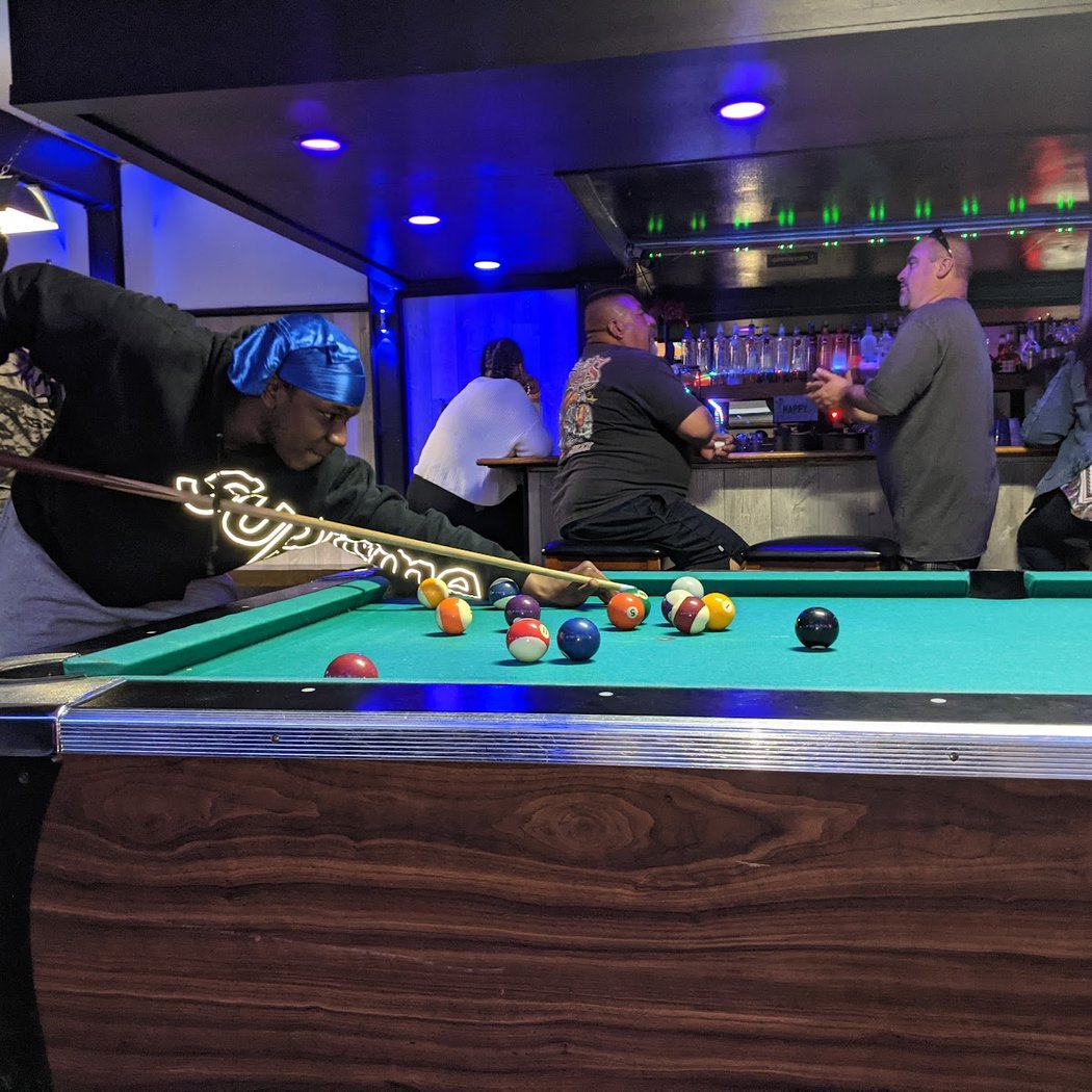 Shar-Ade Cocktail Lounge 1