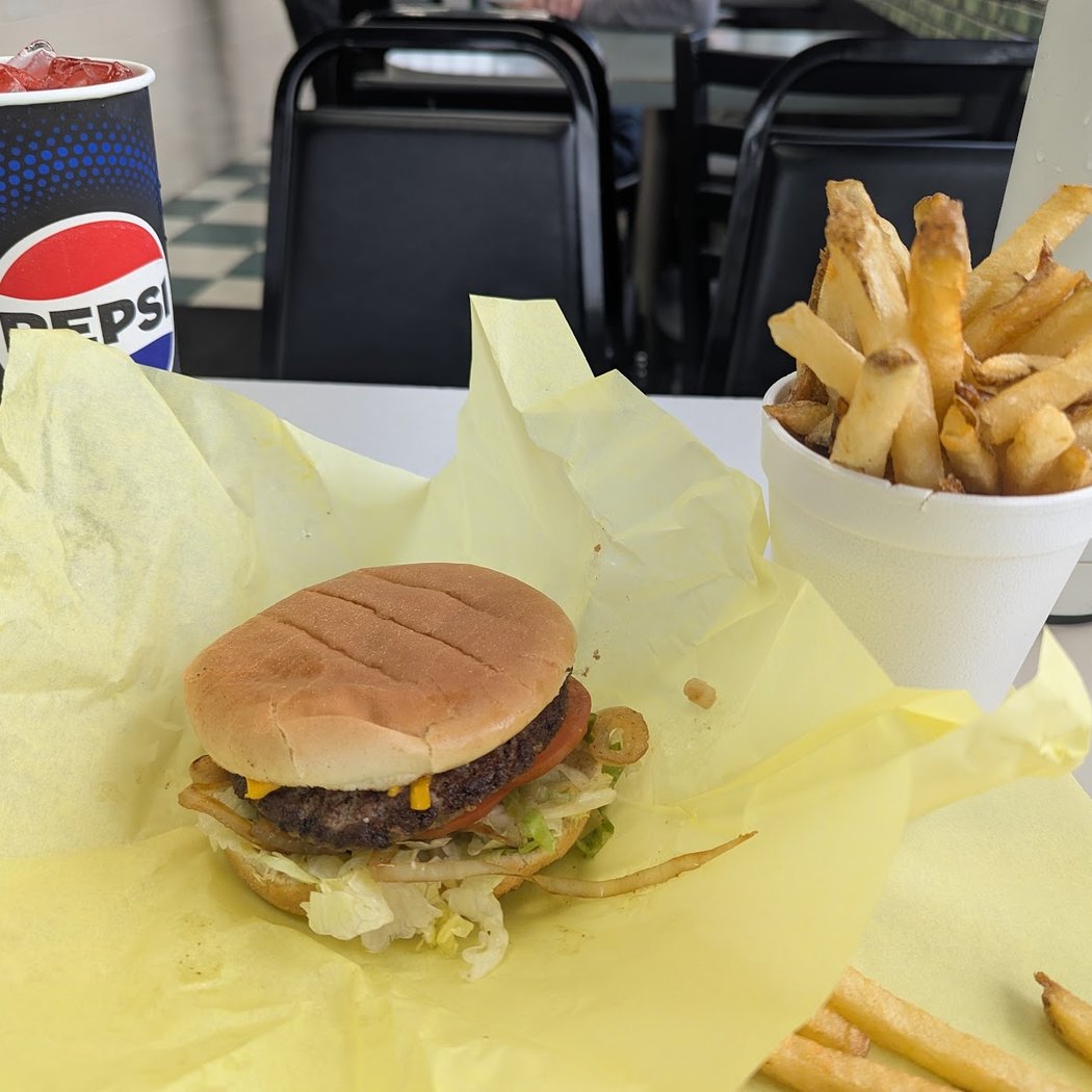 Bud's Giant Burgers 3