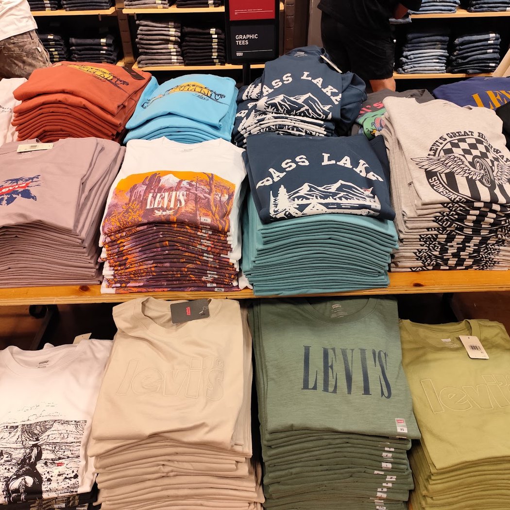 Levi’s Outlet Store 1