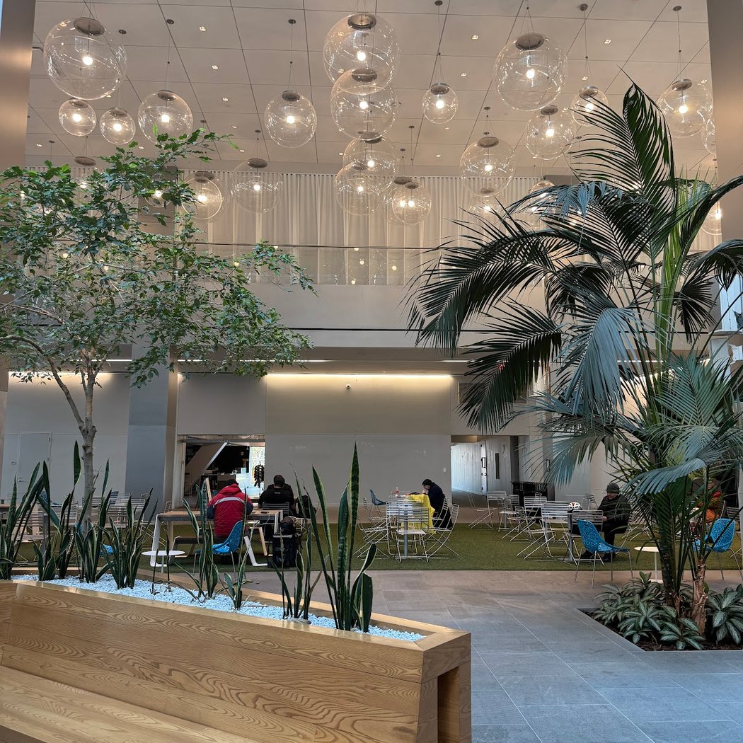 Maiden Lane Public Atrium 1