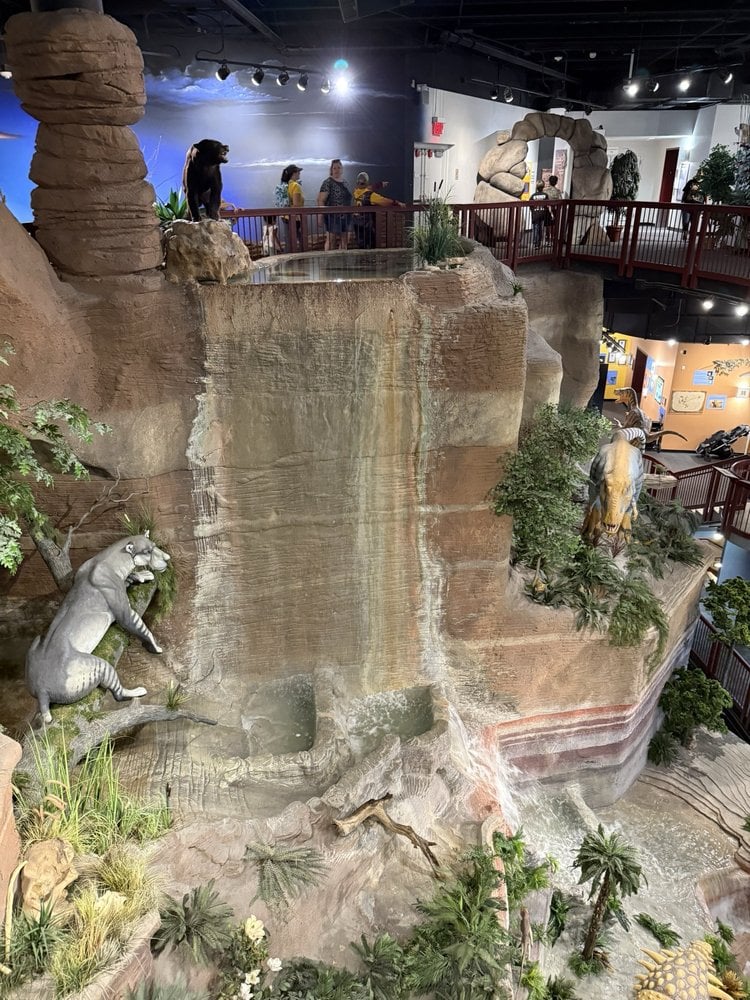 Dinosaurs After Dark 4