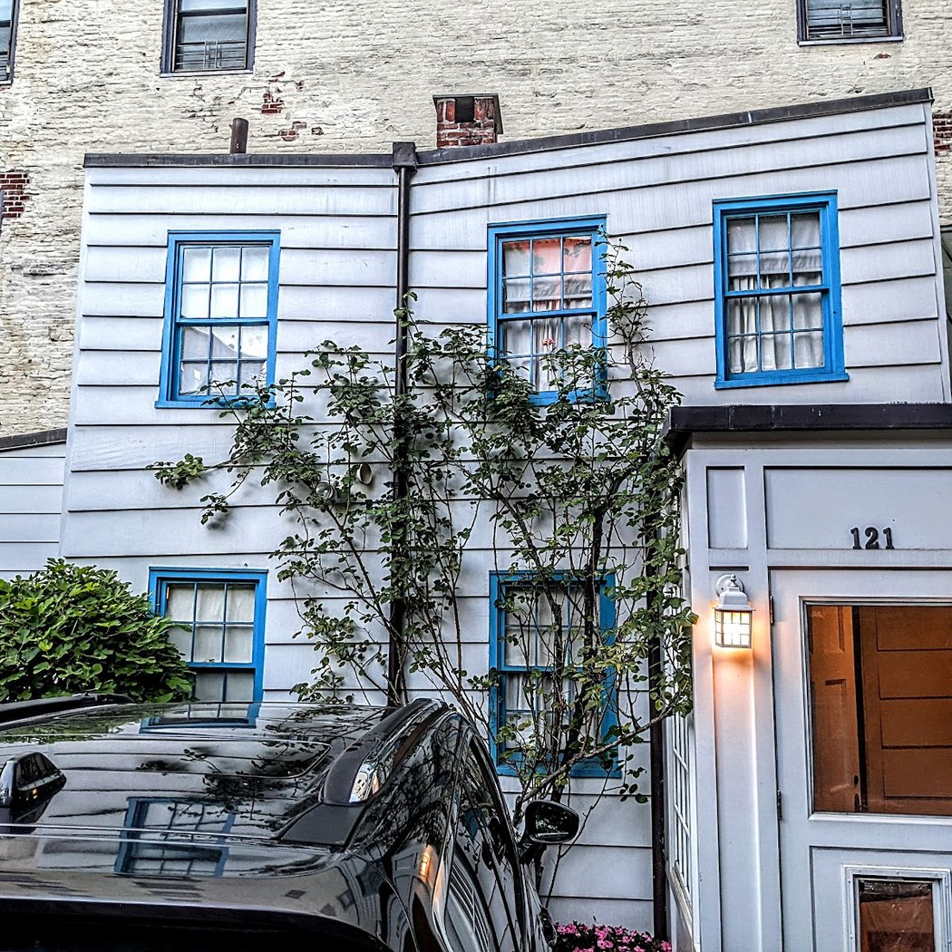 121 Charles St 1
