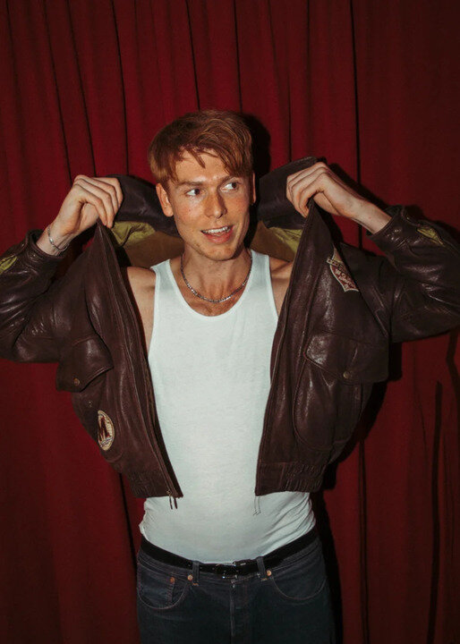 DAN WHITLAM 1