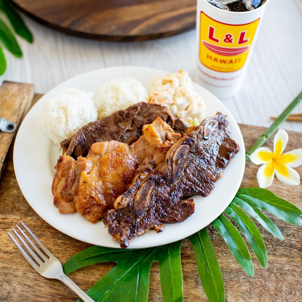 L&L Hawaiian Barbecue 1