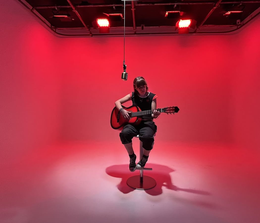 LEIZART STUDIO 1