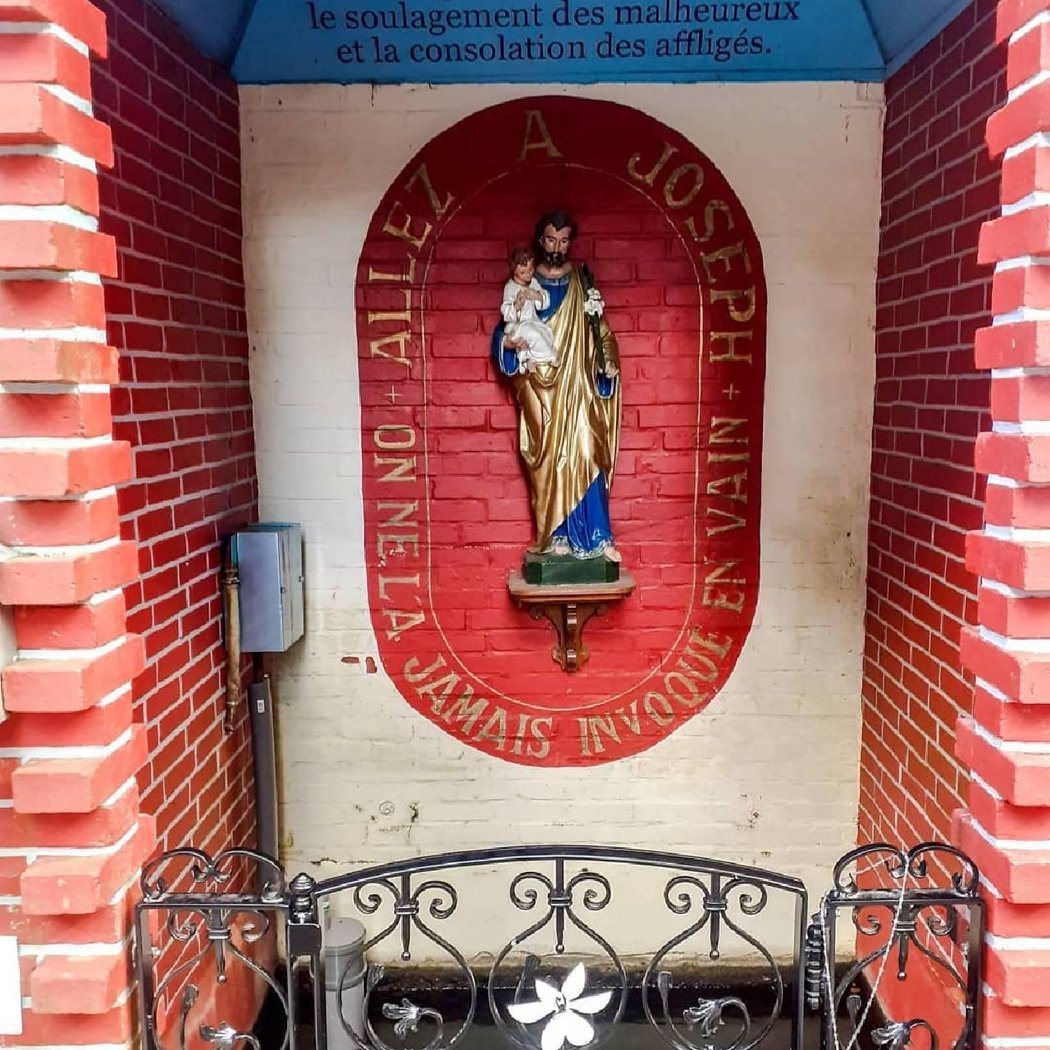 Fontaine Saint-Joseph-du-Dresny 3