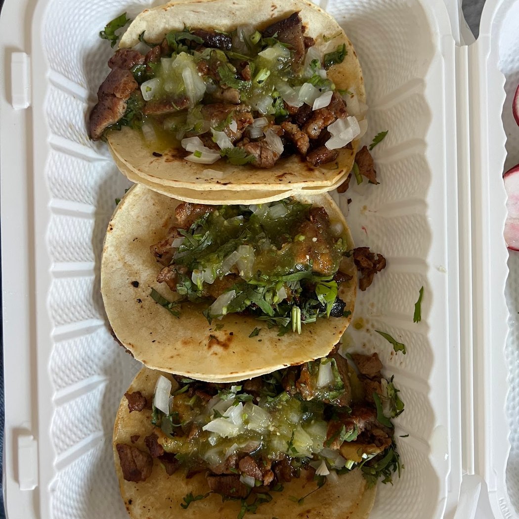 Novillo Tacos al pastor - Food truck 4
