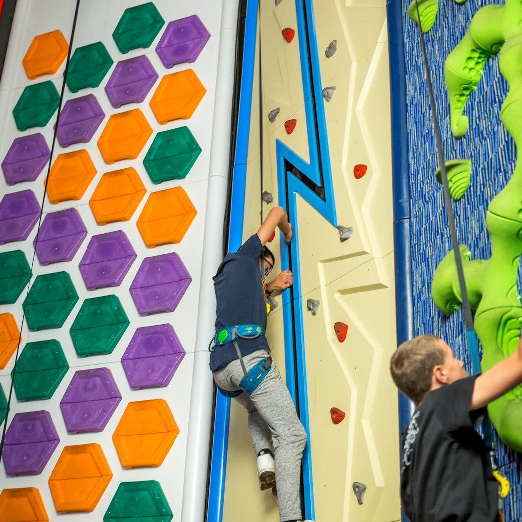 HAPIK Salle d'escalade 100% fun 3