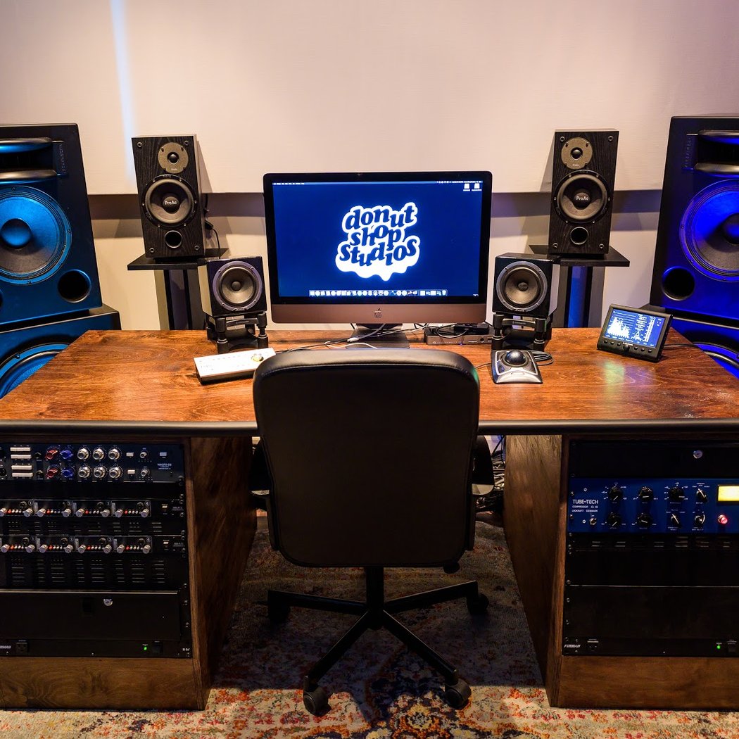 Donut Shop Studios 2