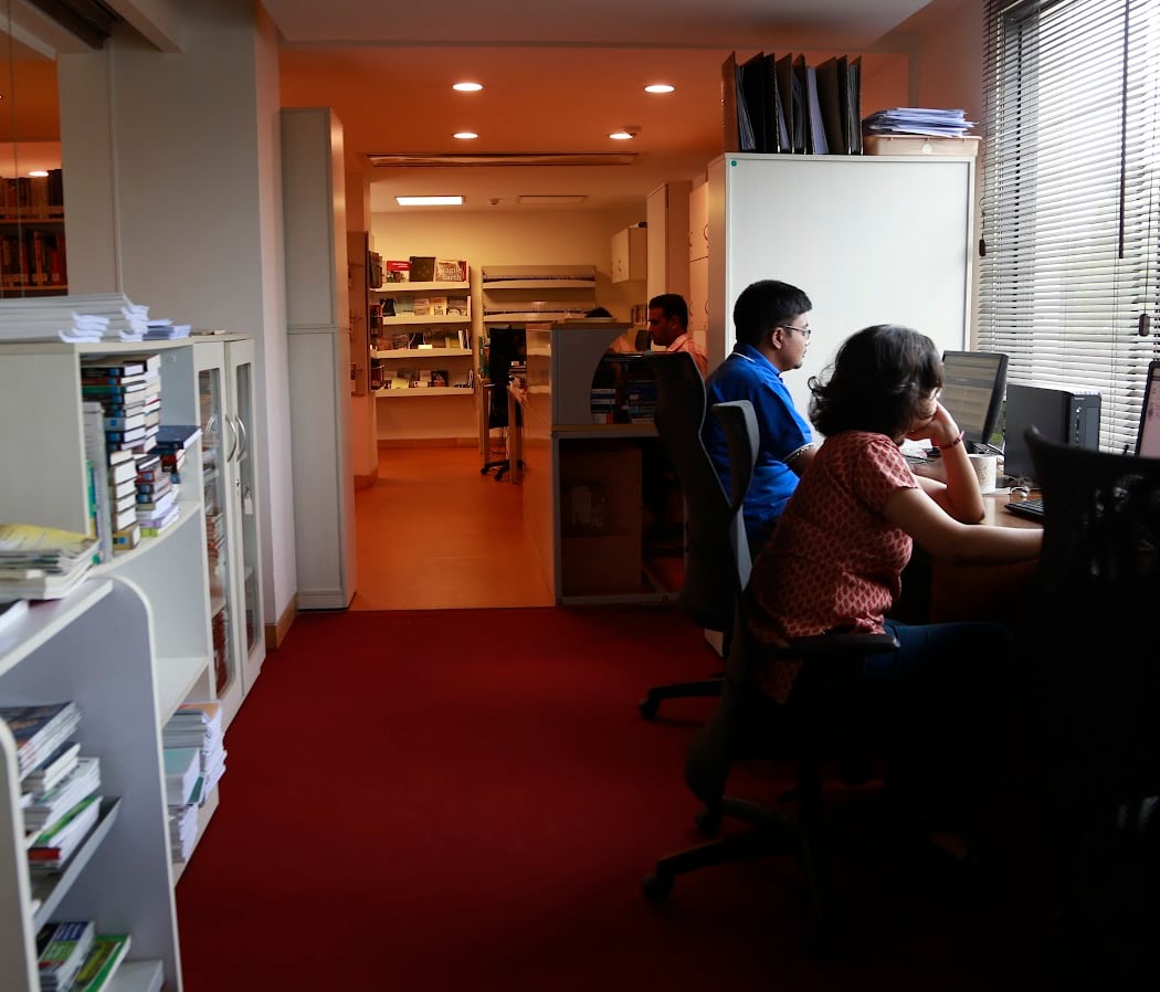 IIHS Library 2