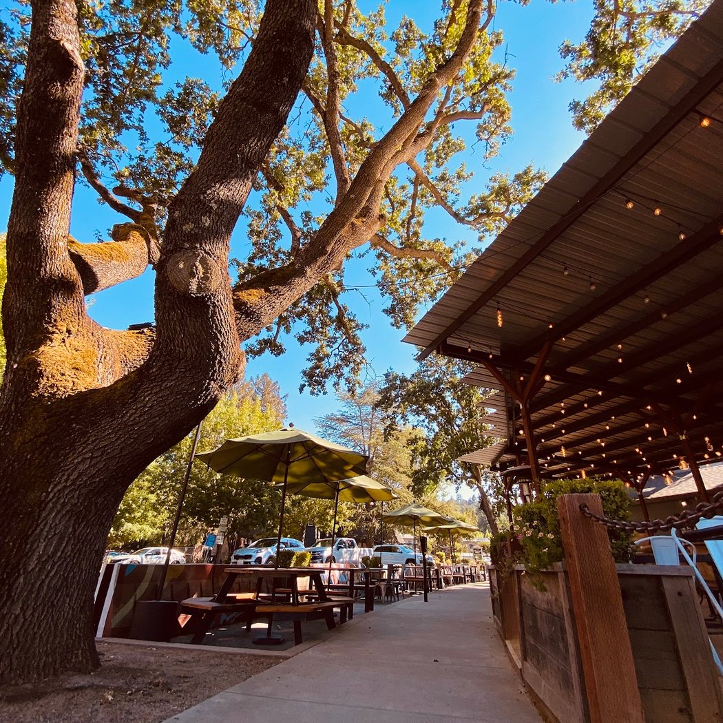 Lafayette Public House 4