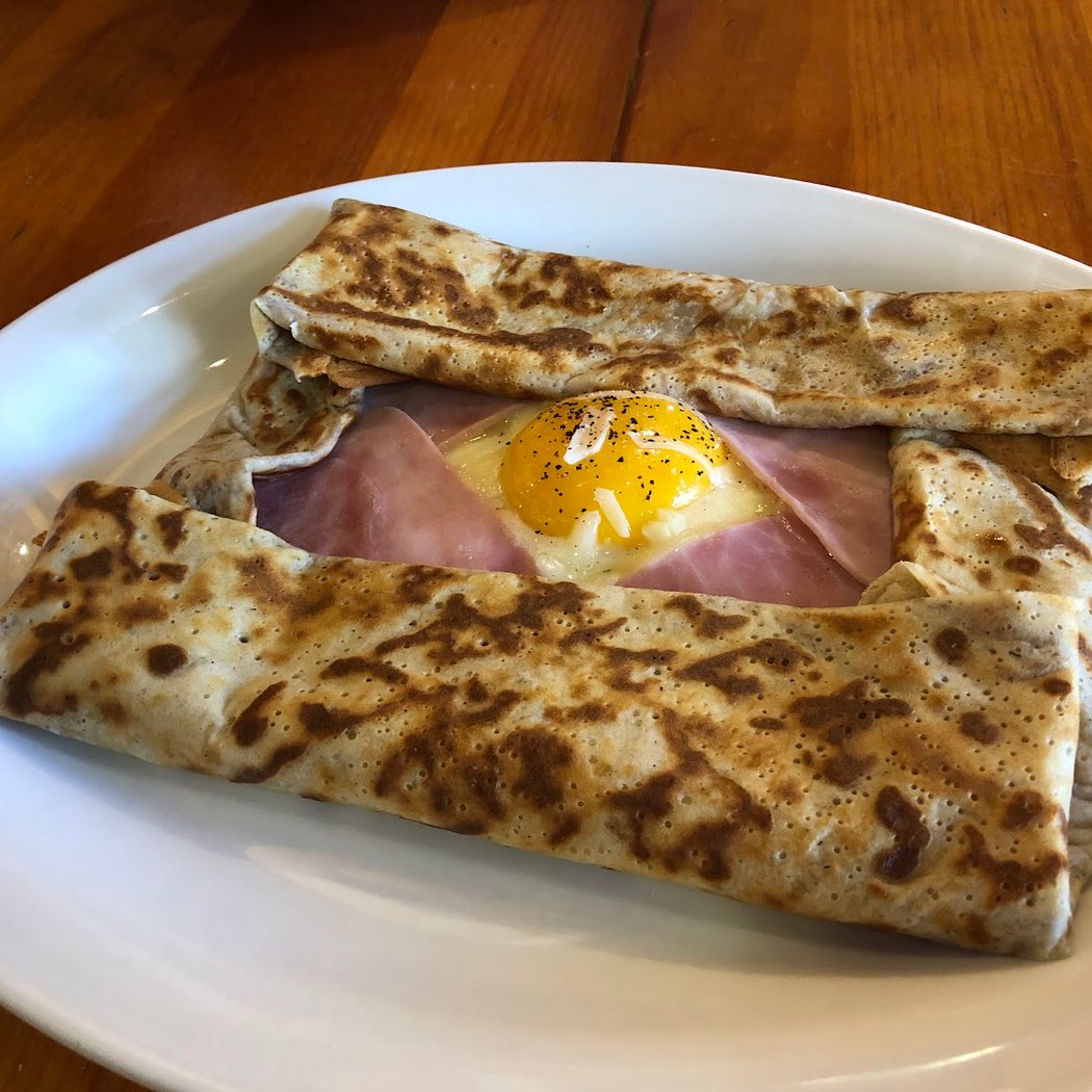 Suzette Crepe Cafe 3