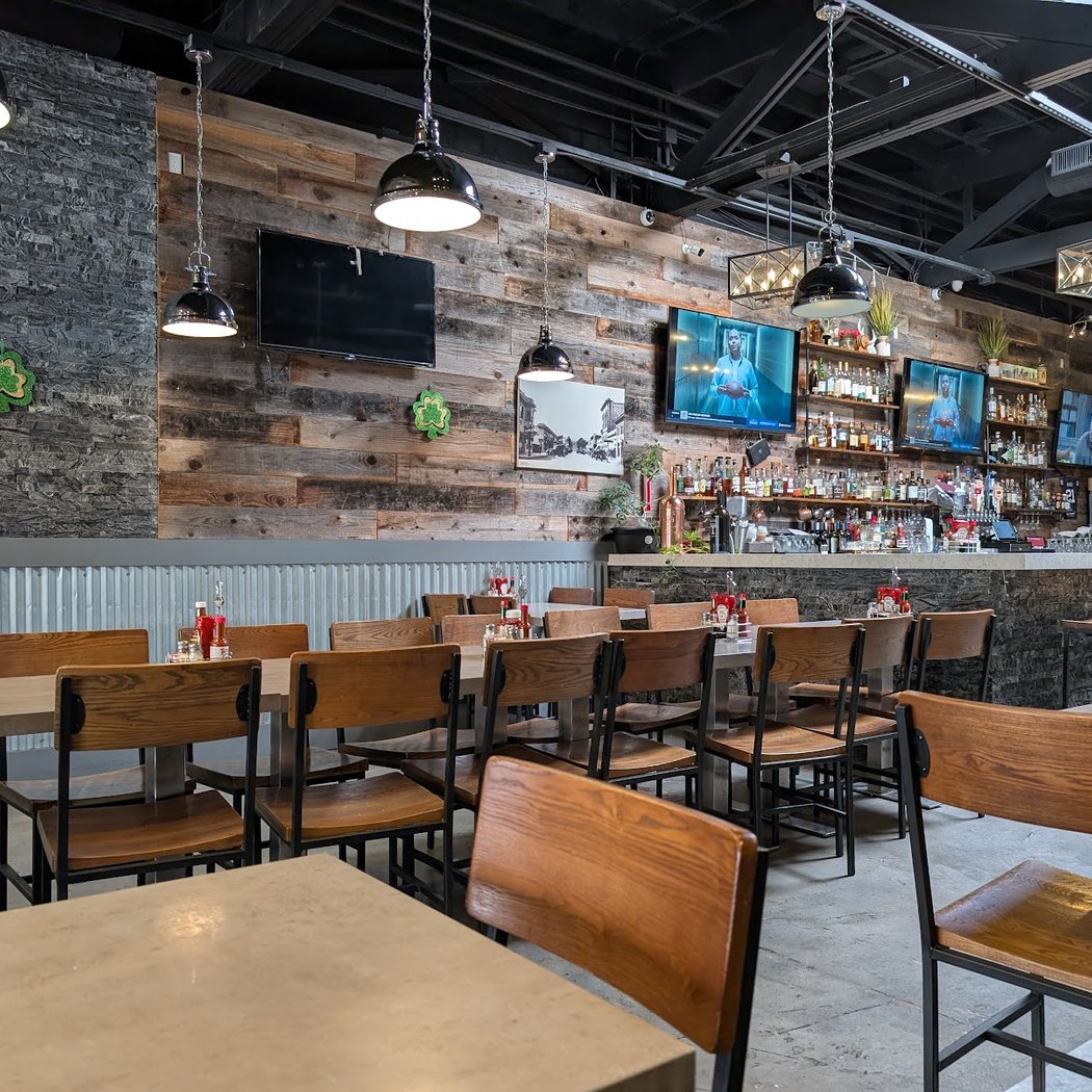 Metro City Restaurant & Bar 3