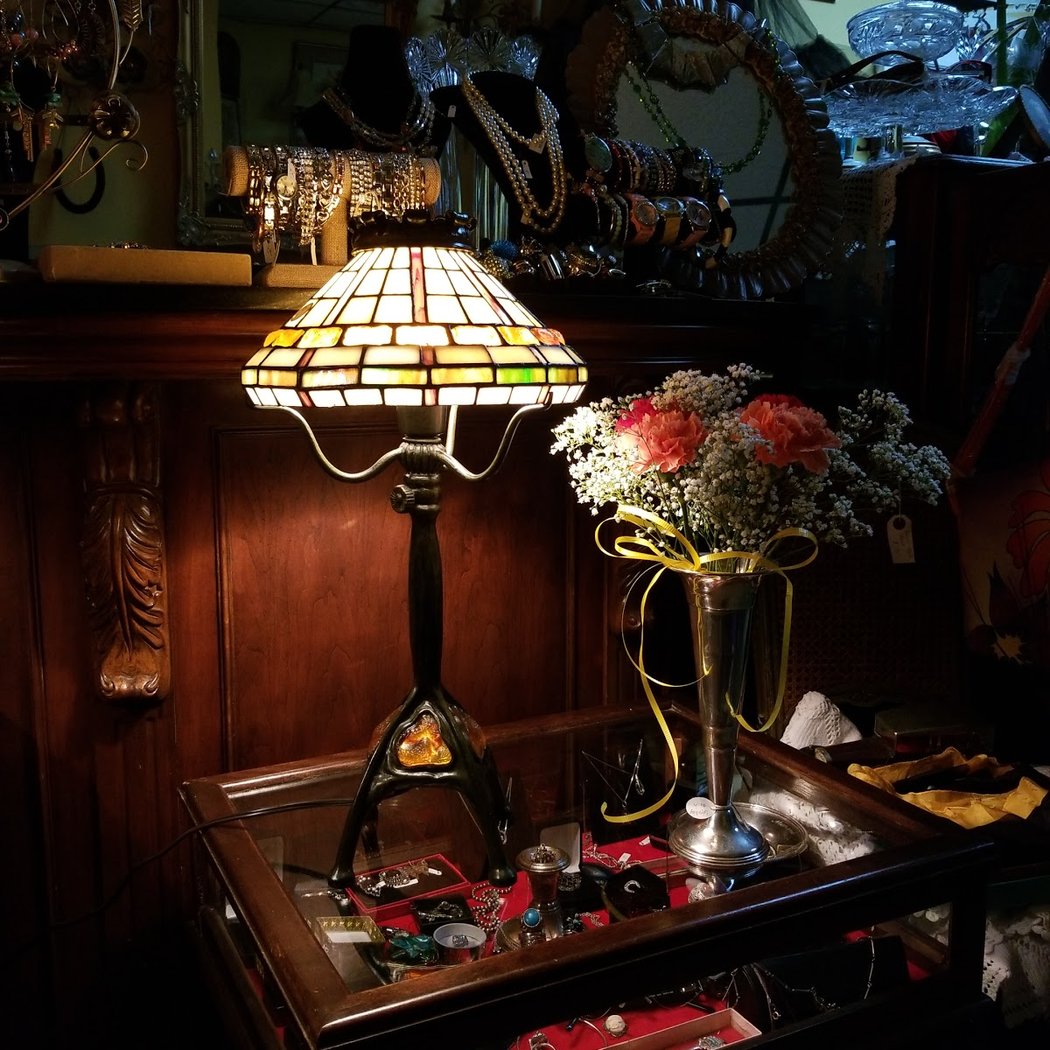 Ridgewood Antiques 1