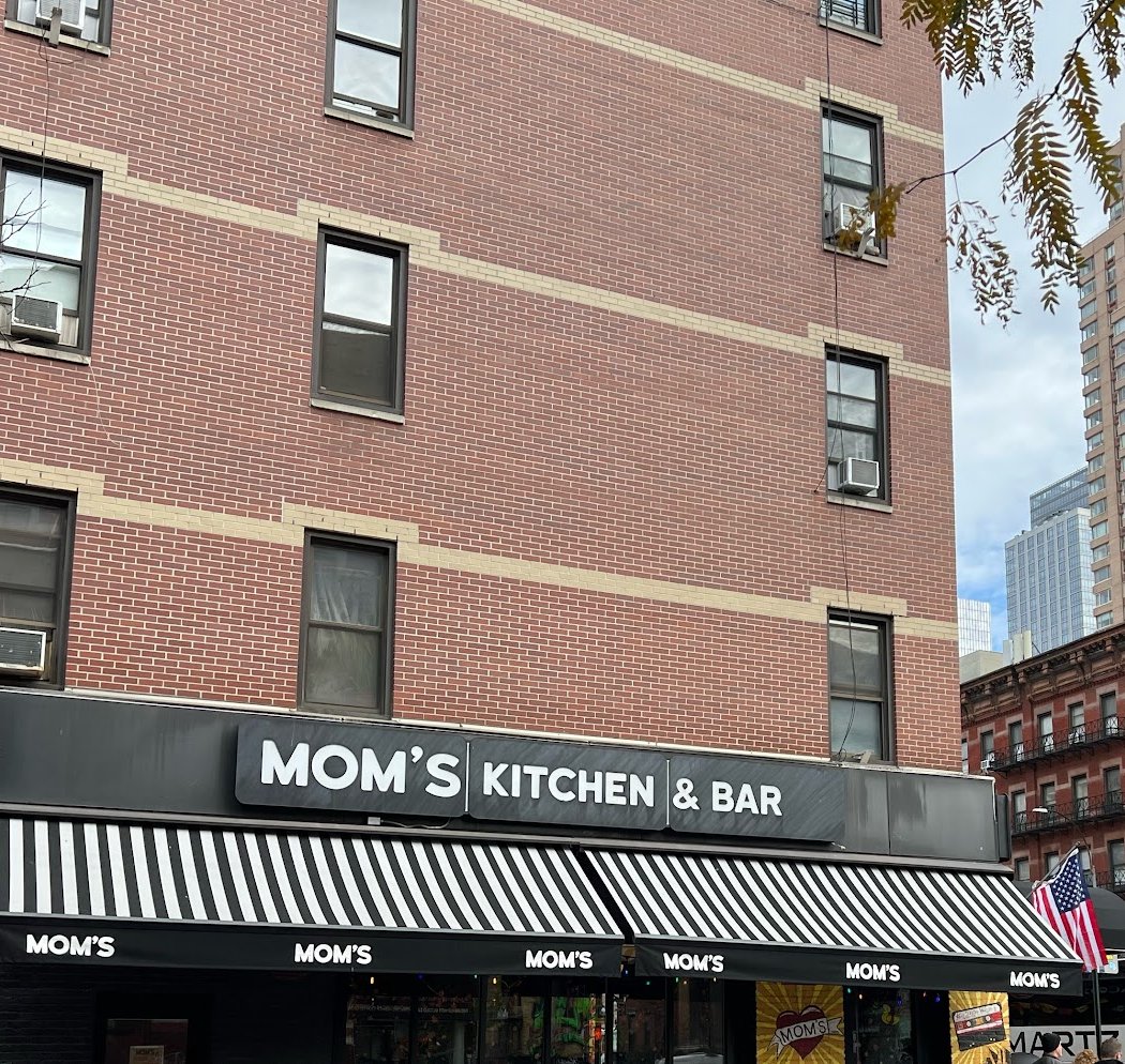 Mom's Kitchen and Bar 3