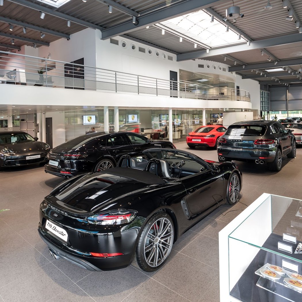 Centre Porsche Nantes 3
