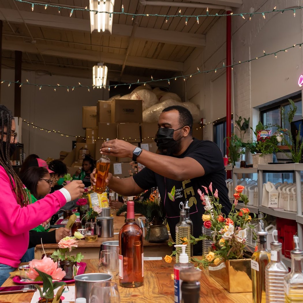 NaturalAnnie Essentials Candle Making Bar & Event Space 1
