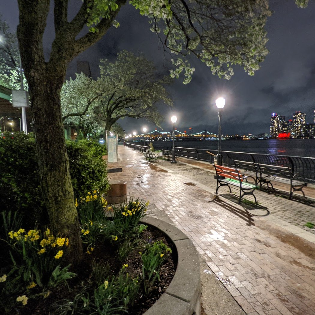 East River Platform 1