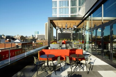 Bubble Bath: Champagne & Wine Bar Rooftop 1