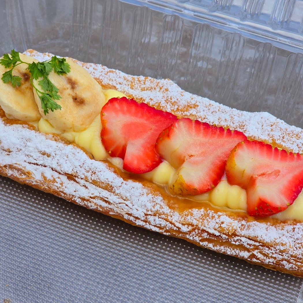 Cream Pan 3