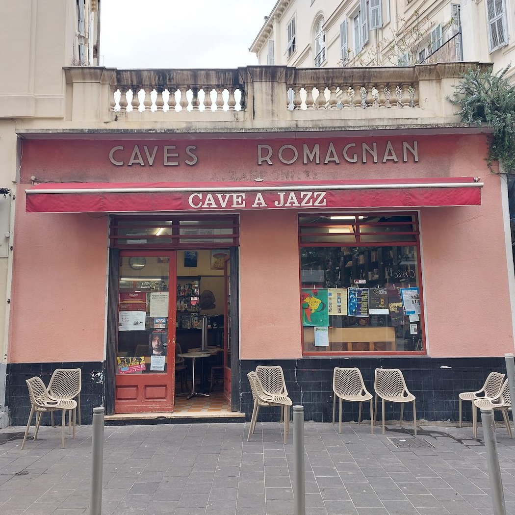 La Cave Romagnan 3