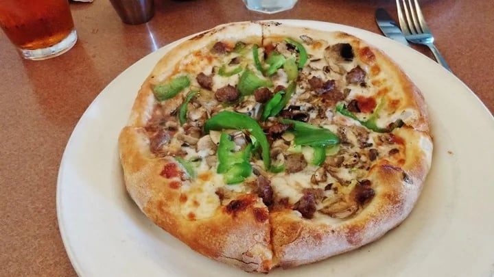 Melo's Pizza & Pasta 2