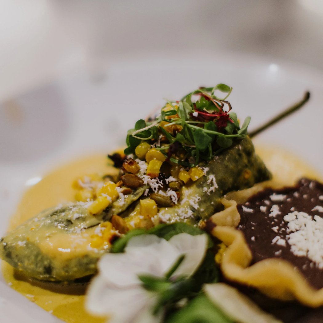 La Mo Restaurant 1