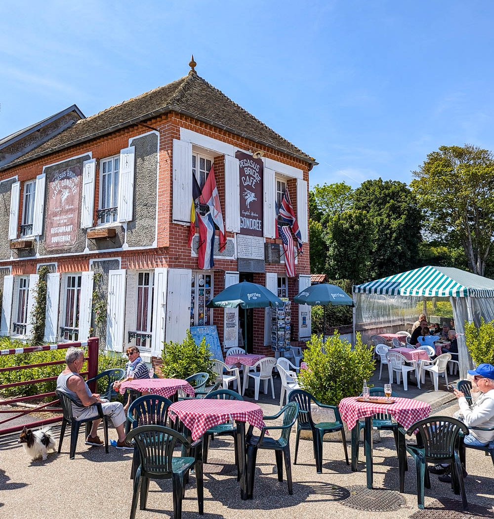 Café Gondrée 1