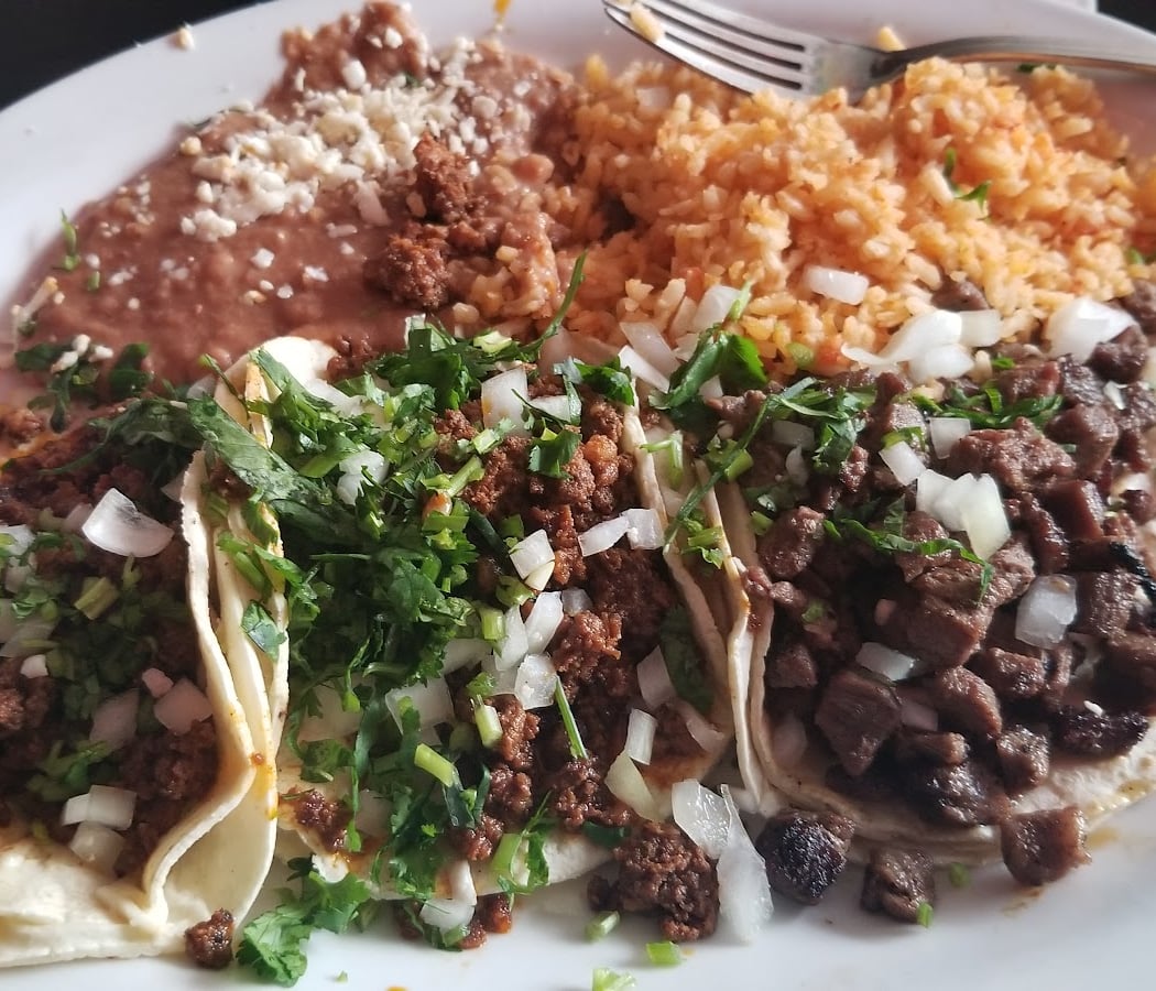 Las Mañanitas Restaurant 1