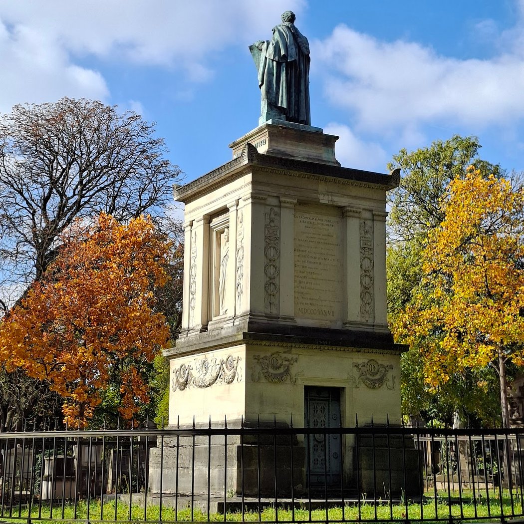 Statue of Casimir Perier 2