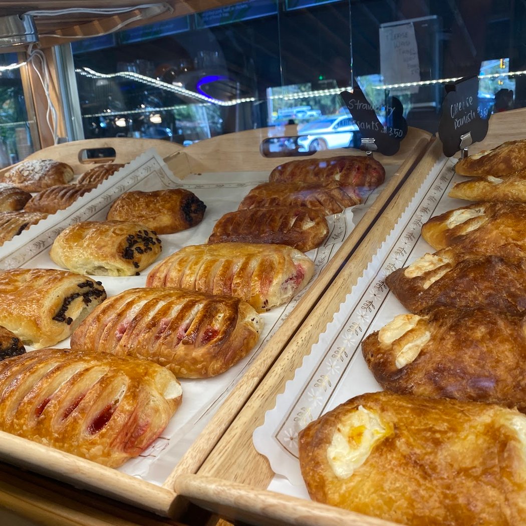Green Bakery & Cafe 1