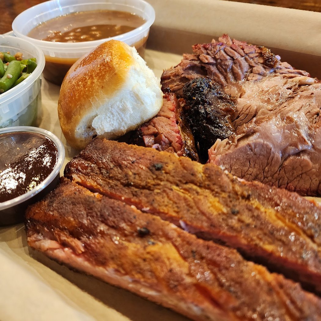 THE BBQ HOUSE 1