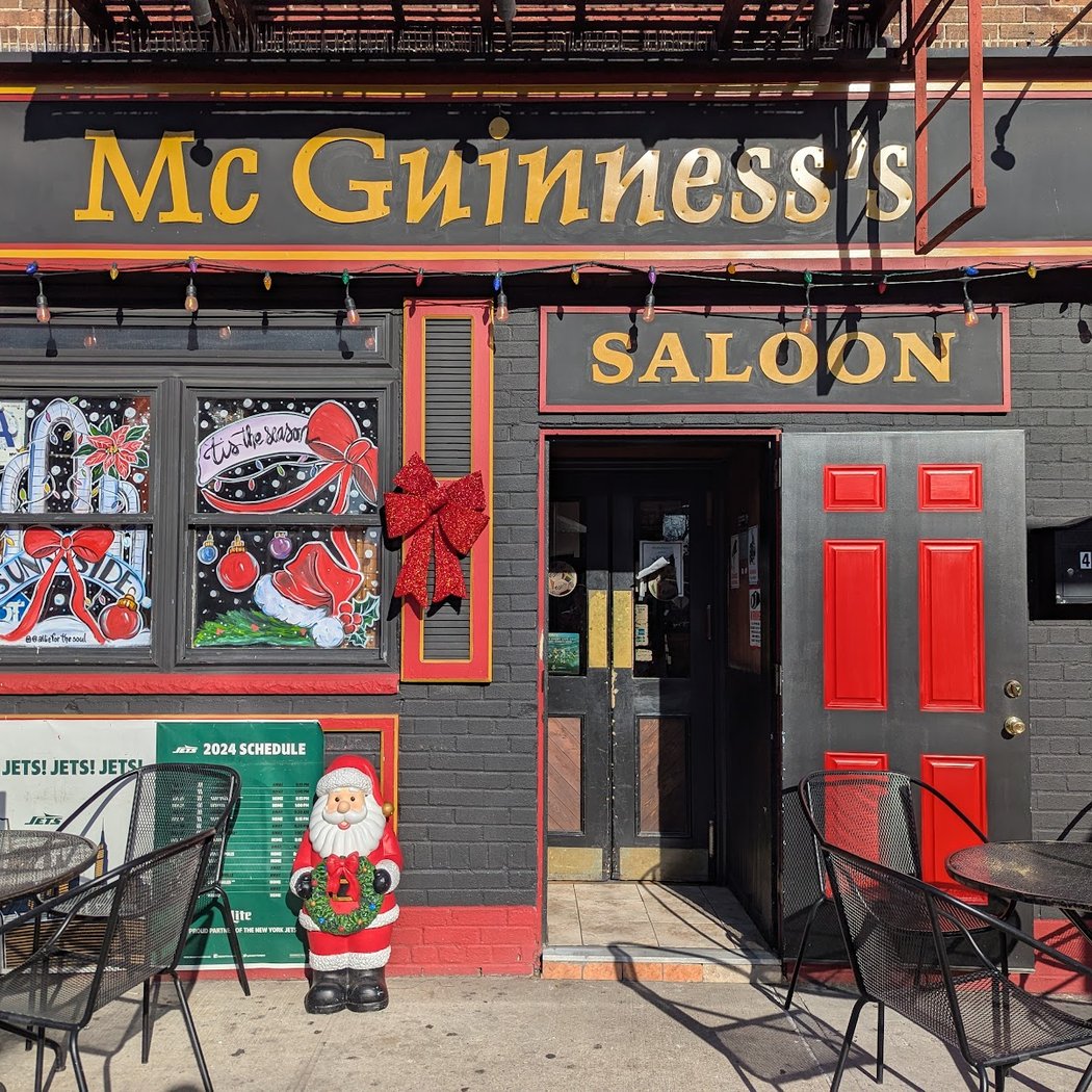 Mc Guinness's Saloon 4