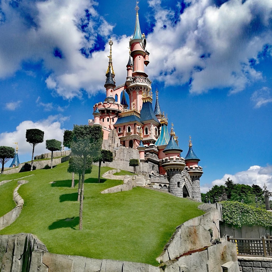 Le Château de la Belle au Bois Dormant 3