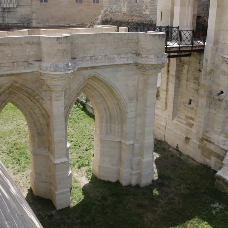 De la couronne aux cachots : visite dans les fossés de Vincennes 2
