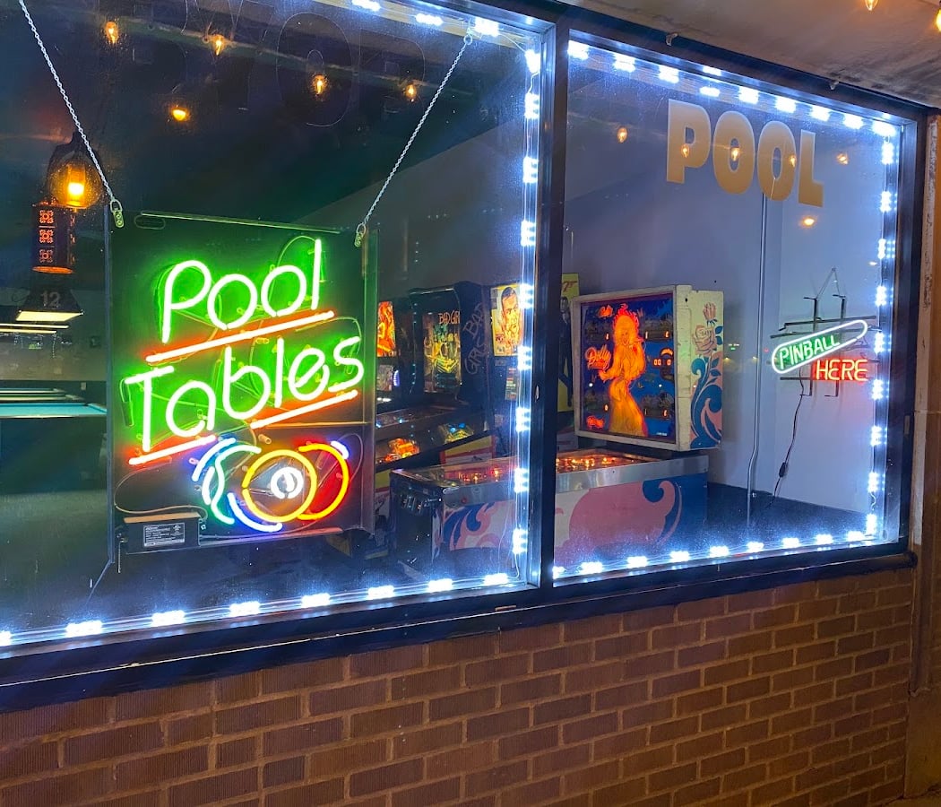 Chicago Billiard Cafe (and pinball lounge) 3