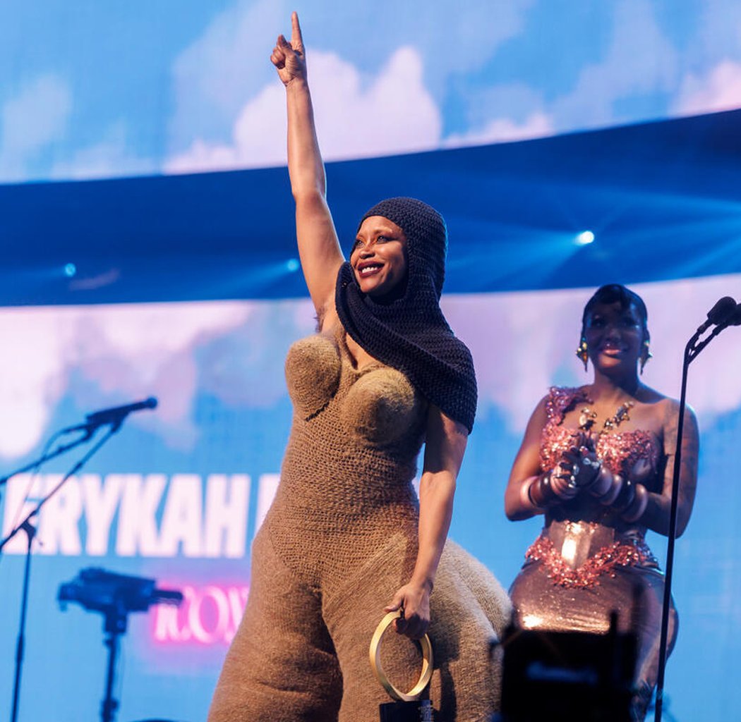 Erykah Badu 2