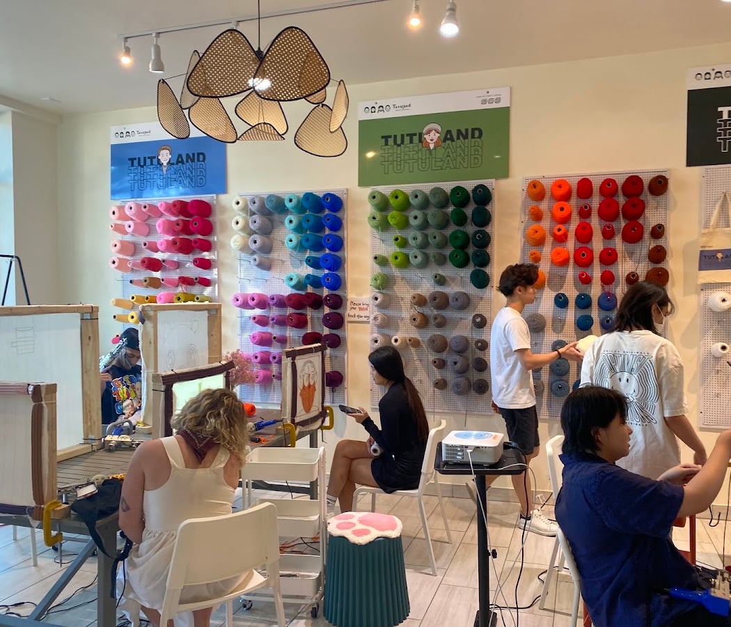 Rug Making at Tutuland 4
