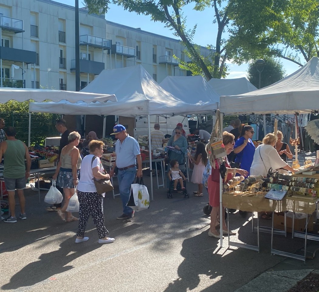 MARCHE DU VERT BOIS 1